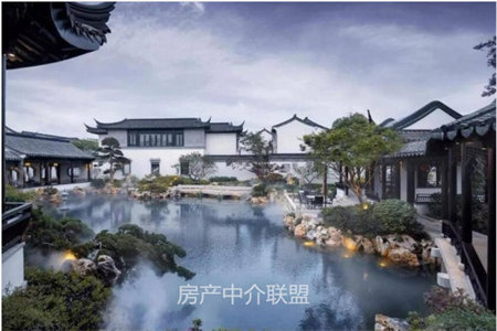 鑫园小区，86平，大套二。离学校特别近